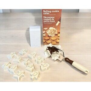Vtg 1980s Retro ROLLING COOKIE CUTTER 18 Interchangeable Shapes Holidays